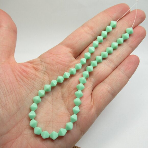 UG bicone beads - Picture 2 of 7